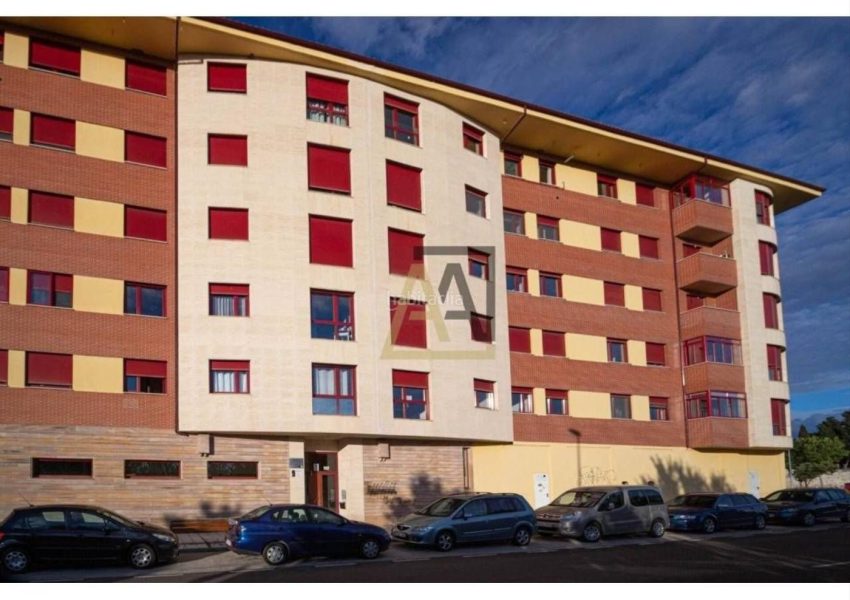 piso-dos-habitaciones-con-ascensorplaza-de-garaje-y-trastero-en-zamora_646be780-0eb8-44ab-9257-3360bdc4477eXL