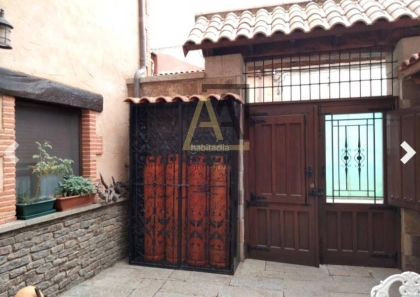 se-vende-o-alquila-local-acondicionado-como-posada-rural-santa-cristina-de-la-polvorosa_e9ed1d6c-f8c2-4b39-800e-3cd60f18dc5aXL